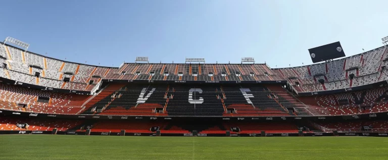 La Ligue 1 quiere robar un puntal del Valencia FC