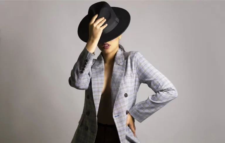 De simple a elegante con estas 6 chaquetas y blazers de H&M que causan sensación