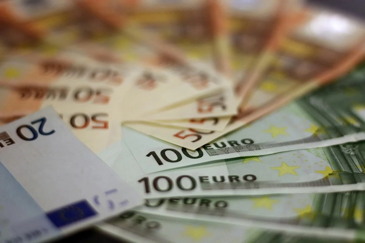 Dinero
