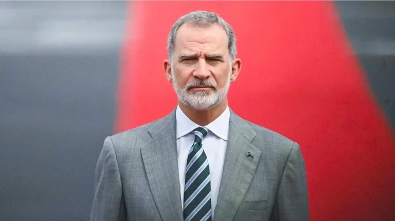 El encuentro secreto entre Felipe y Bárbara Rey a espaldas de Letizia y Juan Carlos
