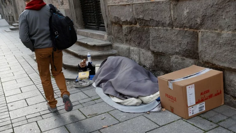 El número de personas sin hogar en España asciende a 42.000, un 7% más que el año pasado