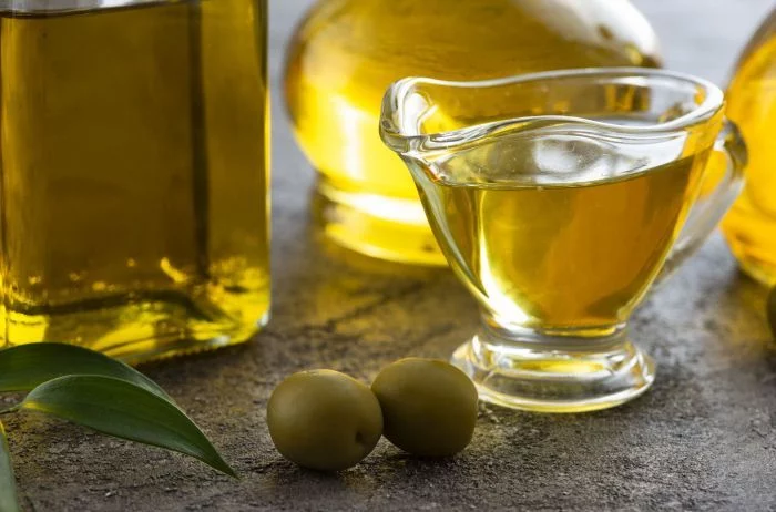 El truco del aceite y el vinagre que deja los electrodomésticos como los chorros del oro