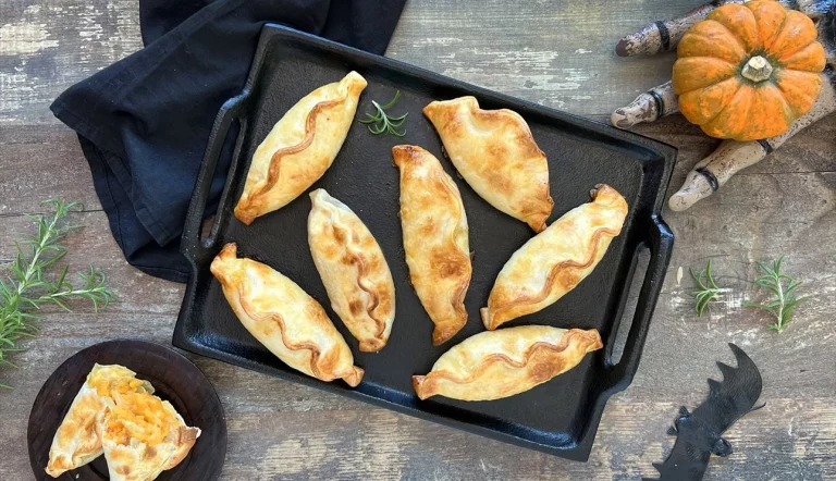 Empanadas de calabaza, cebolla y queso, el aperitivo perfecto para Halloween
