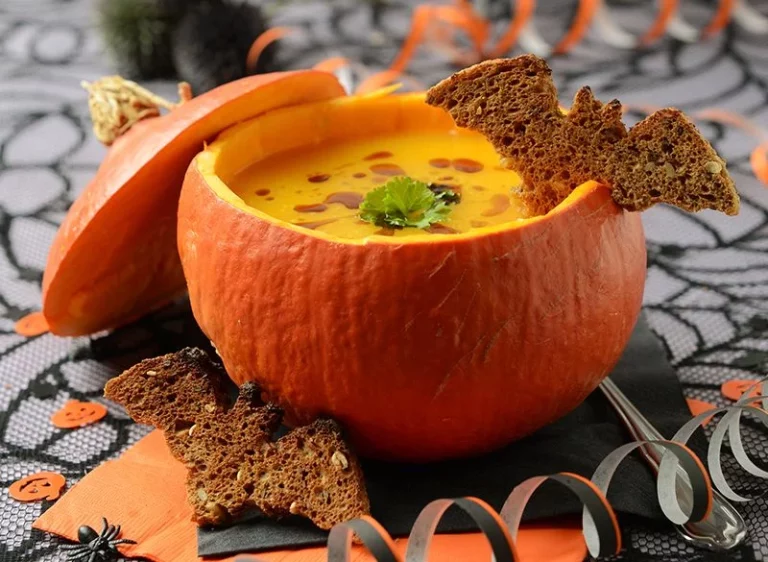 Esta sopa de calabaza y jengibre es más reconfortante que la sopa de ajo del chef José Andrés