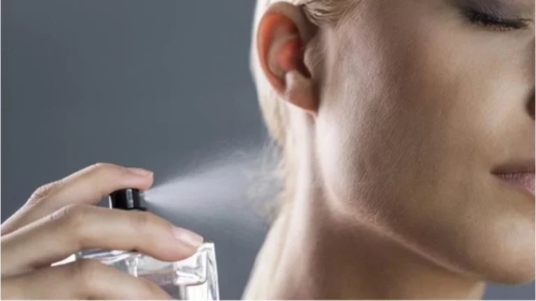 Este perfume de Stradivarius frutal y femenino es un éxito de ventas de esta temporada