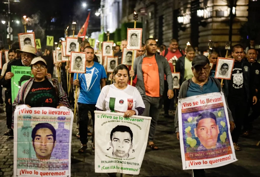Diez años de la masacre de Ayotzinapa: entre el olvido y las mentiras de Obrador 1 EuropaPress 5836284 march 2024 mexico city cdmx mexico march 2024 mexico city mexico people