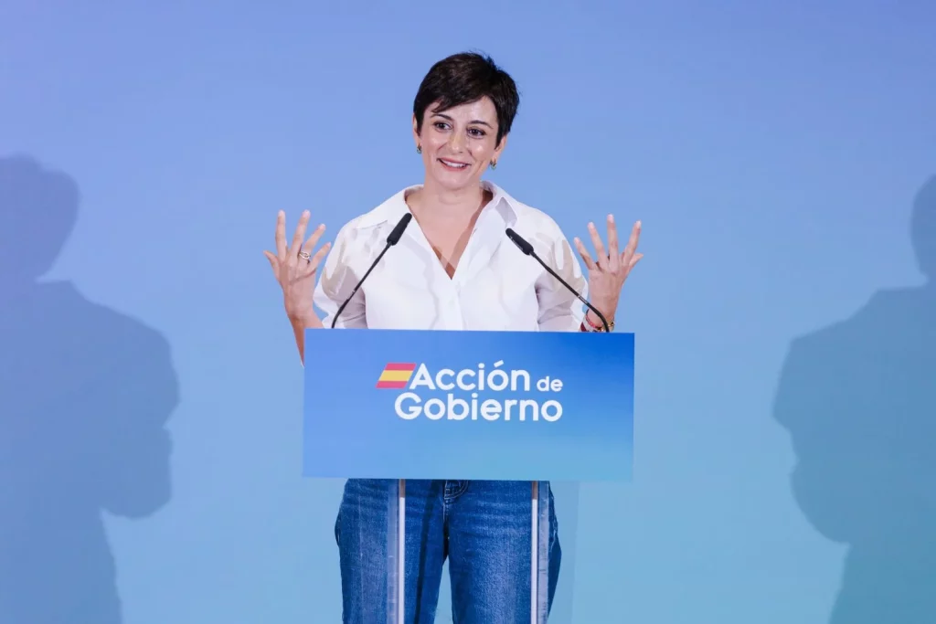 EuropaPress 6278343 ministra vivienda agenda urbana espana isabel rodriguez interviene firma