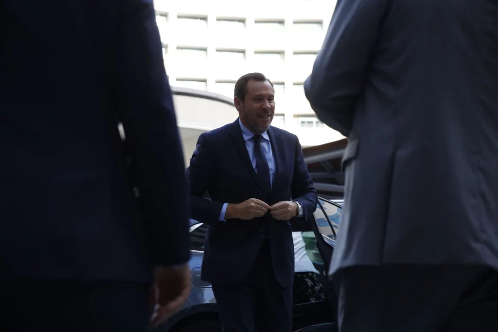 EuropaPress 6289621 ministro oscar puente llegando apertura dia maritimo mundial 21 octubre