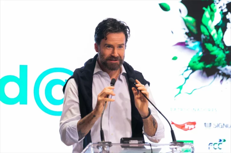 Fernando Ojeda, de la ONG Reforest, señala a los plásticos de un solo uso como el gran enemigo