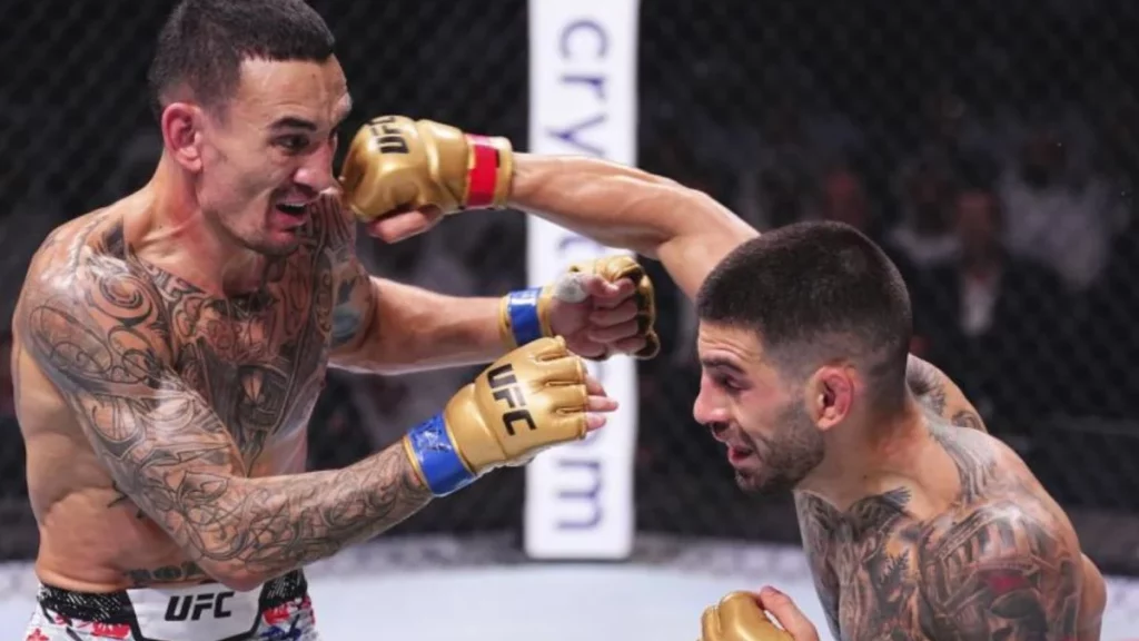 Ilia Topuria rompe la historia al noquear a Holloway e1729987211229