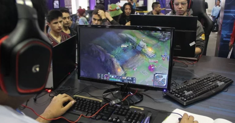 Jaque a las monedas virtuales: 21 asociaciones denuncian a la UE por prácticas engañosas en videojuegos