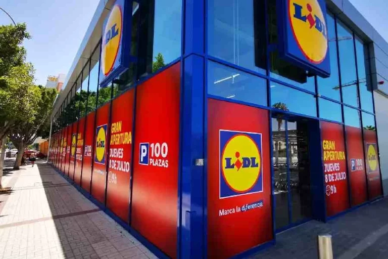 Esta sudadera de Lidl de solo 11 euros tiene estilazo y recuerda a H&M