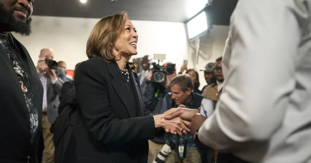 La batalla por el voto latino y católico define la recta final de la campaña presidencial en EE. UU. 3 Los Premios Nobel de Economía se suman al debate: respaldo al plan de Harris