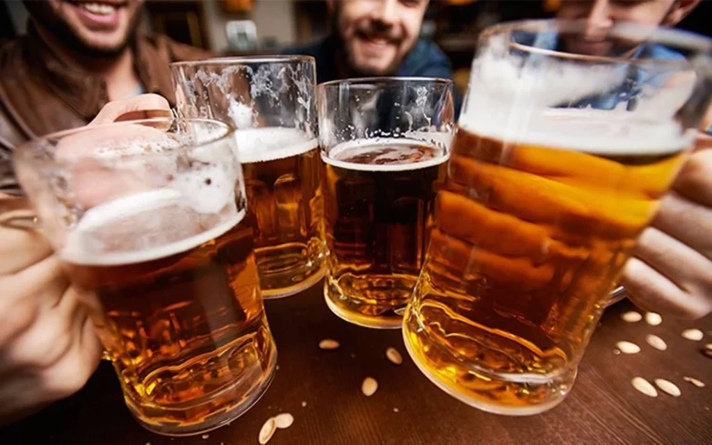 Las ventas y el consumo de cerveza en España, en una situación inédita desde la crisis de 2008 2 Consumo de cervezas España Fuente: Europa Press