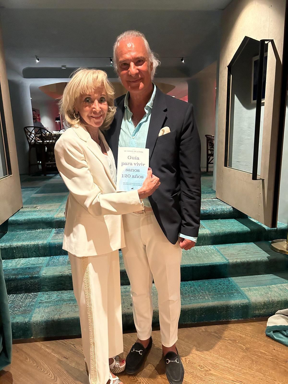Fernández De la Vega se unió a la exclusiva 'Guía para vivir sanos 120 años', del Dr. Manuel de la Peña 1 PHOTO 2024 10 07 10 14 02 1