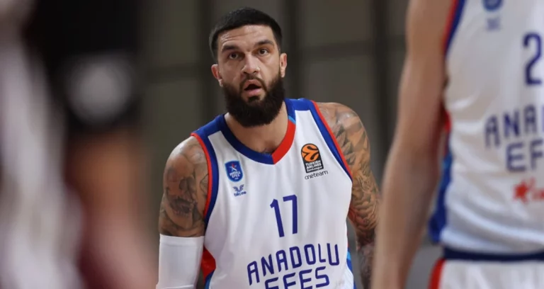 Poirier saca su vena madridista en la victoria del FC Barcelona en Turquía