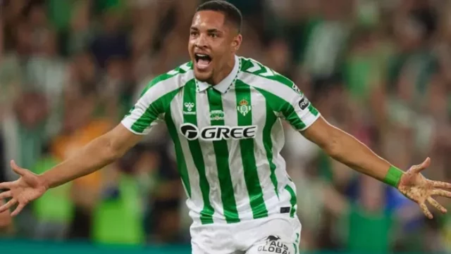 Vitor Roque, hoy cedido en el Betis Fuente: EFE