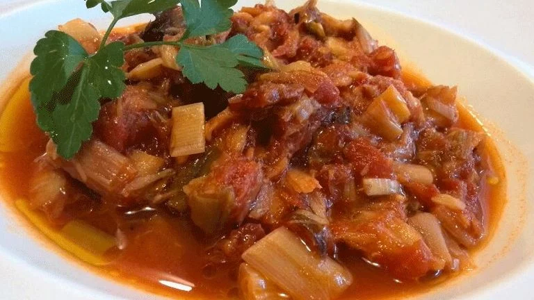 Receta de tiznao manchego, un delicioso plato castellano que une el sabor de las brasas con el bacalao desalado
