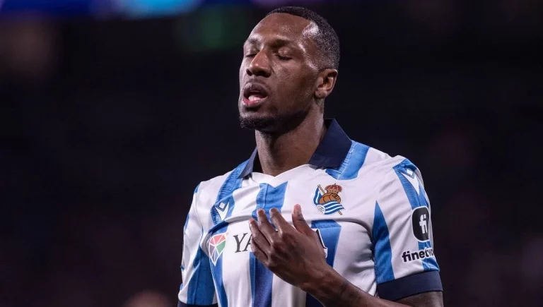 Sheraldo Becker confirma el serio problema que tiene la Real Sociedad