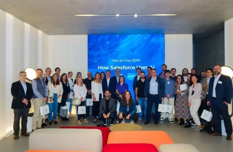 La CASA ISDIN acoge la presentación de Agentforce, la plataforma de agentes autónomos de IA de Salesforce que va a revolucionar la atención al cliente