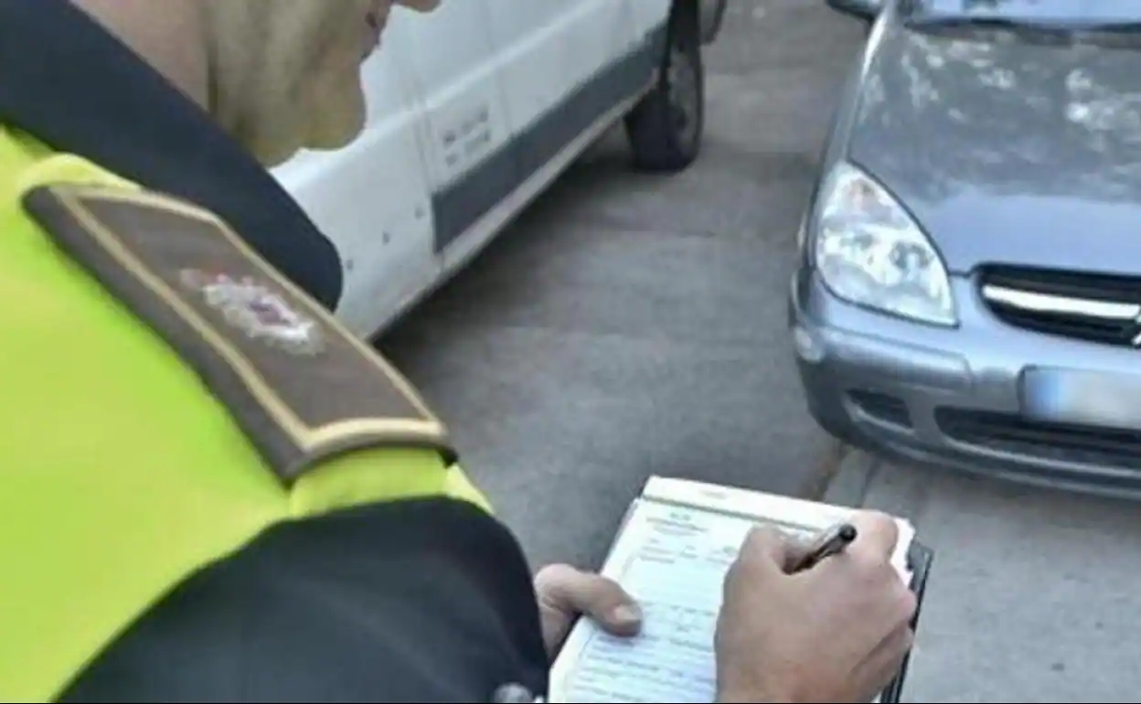 dgt-multas-trafico-6000-euros-no-renovar-apartado-carne-conducir-kUOC-U160440945028Fb-1248x770@El Correo