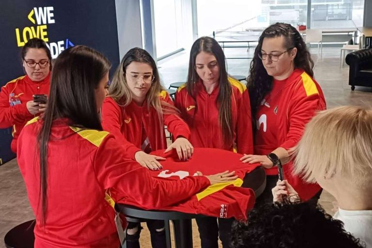 La selección española femenina de esports presenta su candidatura al Mundial