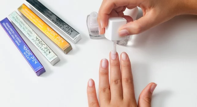 Un formato que simplifica la manicura en casa: fácil, limpio y rápido