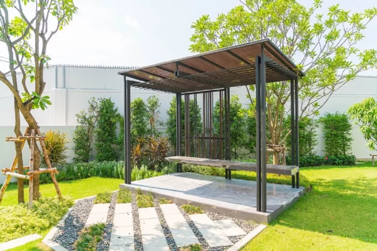 ¿Qué pérgola elegir para tus conjunto de jardín?