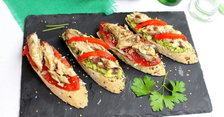 Cenas rápidas con despensa básica que no saben a comida de emergencia (y las haces en 10 min)