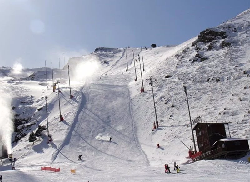 SIERRA NEVADA, UNA DE LAS MEJORES ESTACIONES DE ESQUÍ DEL MUNDO