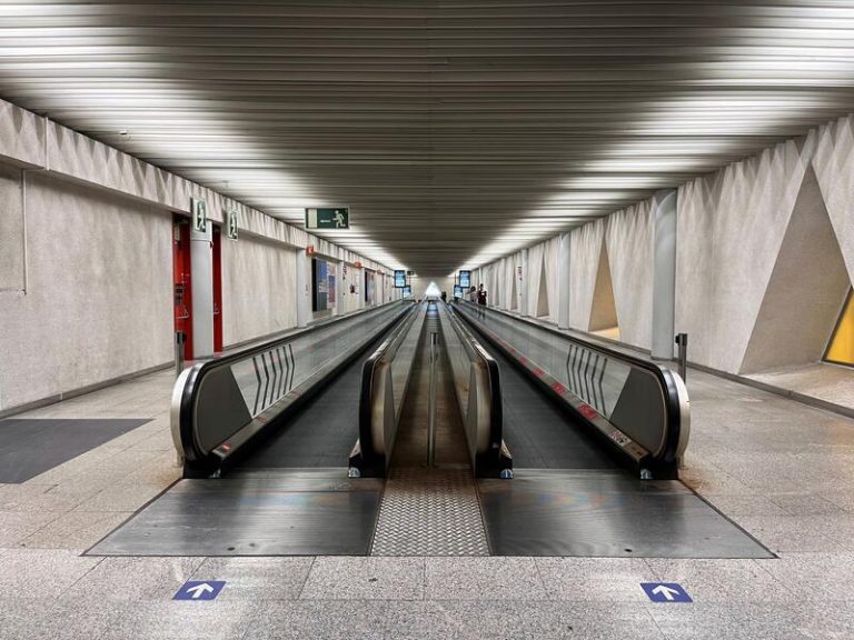 Retrasos generalizados en el aeropuerto de Palma por el mal tiempo