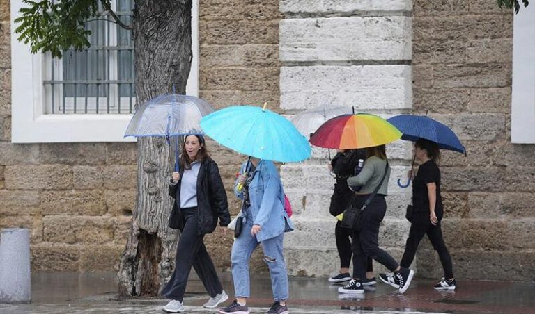 Alerta de la AEMET: lluvias y tormentas ponen en aviso a Teruel, Barcelona, Tarragona, Lleida, Cáceres y Castellón