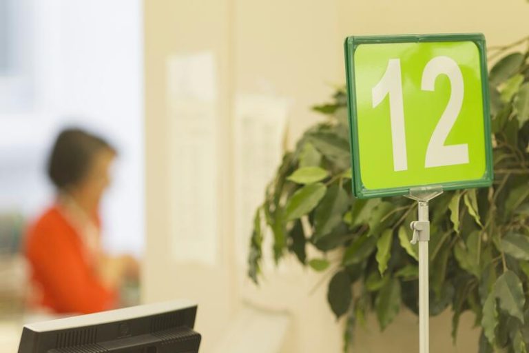 25-N: 772 oficinas de la Seguridad Social funcionan como Puntos Violeta