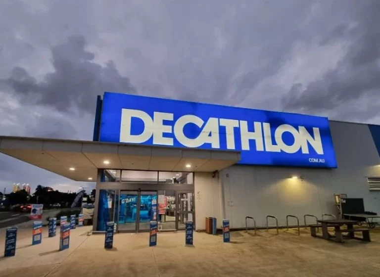 Decathlon lanza sus ofertas por el Black Friday en GPS, smartwatches, patinetes eléctricos y más