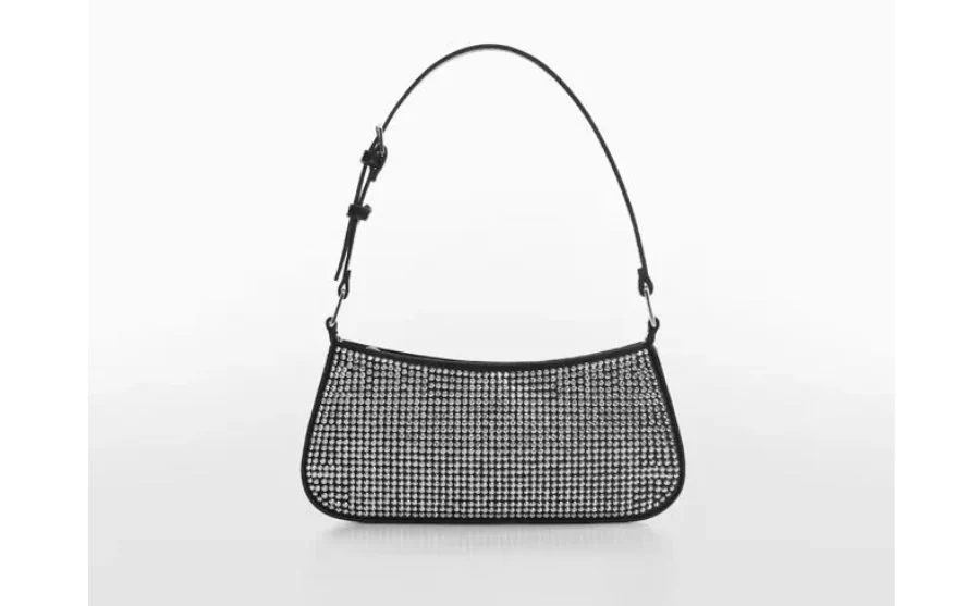 3 bolsos de Mango outlet que llevas por menos de 30 euros y que serán el complemento perfecto para lucir elegante y elevar cualquier look