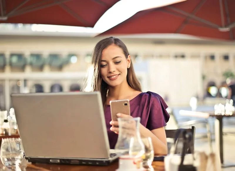 CIENTOS DE ESPAÑOLES CAEN EN LA ESTFA