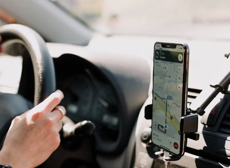 MEJORA EN LA NAVEGACIÓN CON INTELIGENCIA ARTIFICIAL