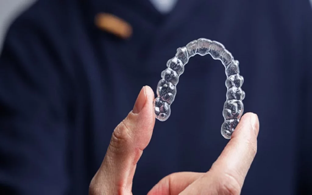 Dr. Diego Pérez Vilariño, Líder en Tratamientos Invisalign en España y Galardonado con el Nivel Máximo 1 Aparato Dental
