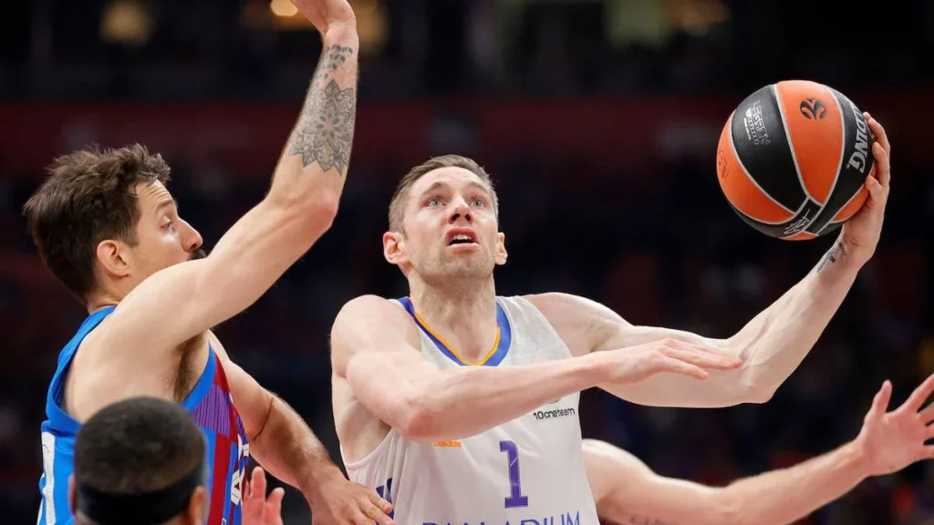 Causeur 1 e1732418625129