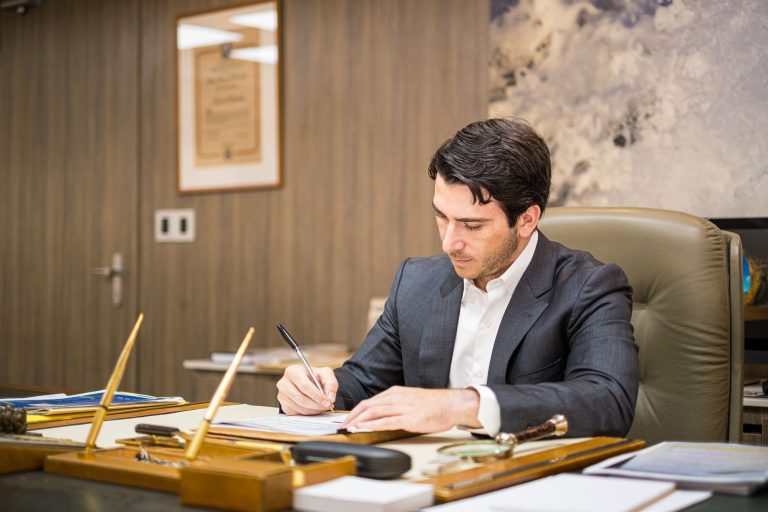 Salud financiera empresarial: estrategias de finanzas según Reinaldo Ramos D’Agostino y Grupo Capital