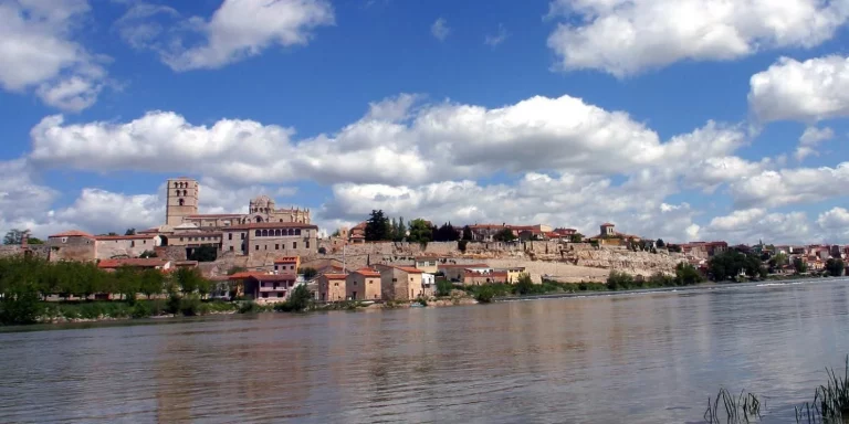 El 'Área 51 de España', un debate viral sobre Zamora