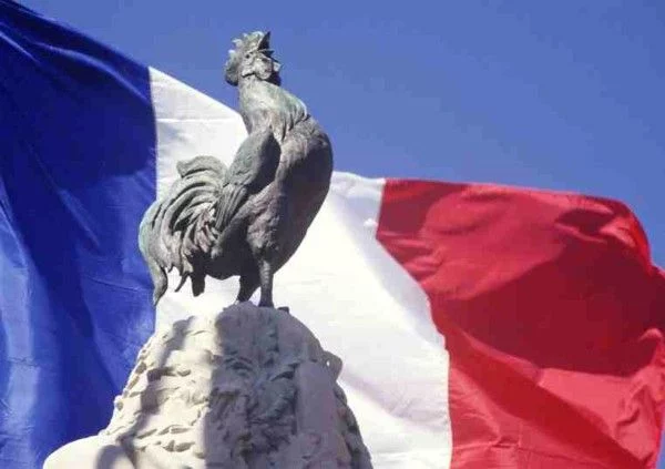 El gallo como emblema de Francia y su inesperada conexión con Julio César