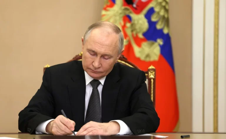 Putin hace saltar las alarmas en España tras el corte de las entregas de gas de Rusia