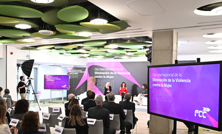 FCC conmemora el Día Internacional de la Eliminación de la Violencia contra la Mujer