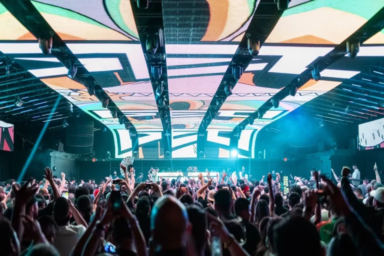 Claves para organizar conciertos y eventos inolvidables con tecnología LED y planificación visual