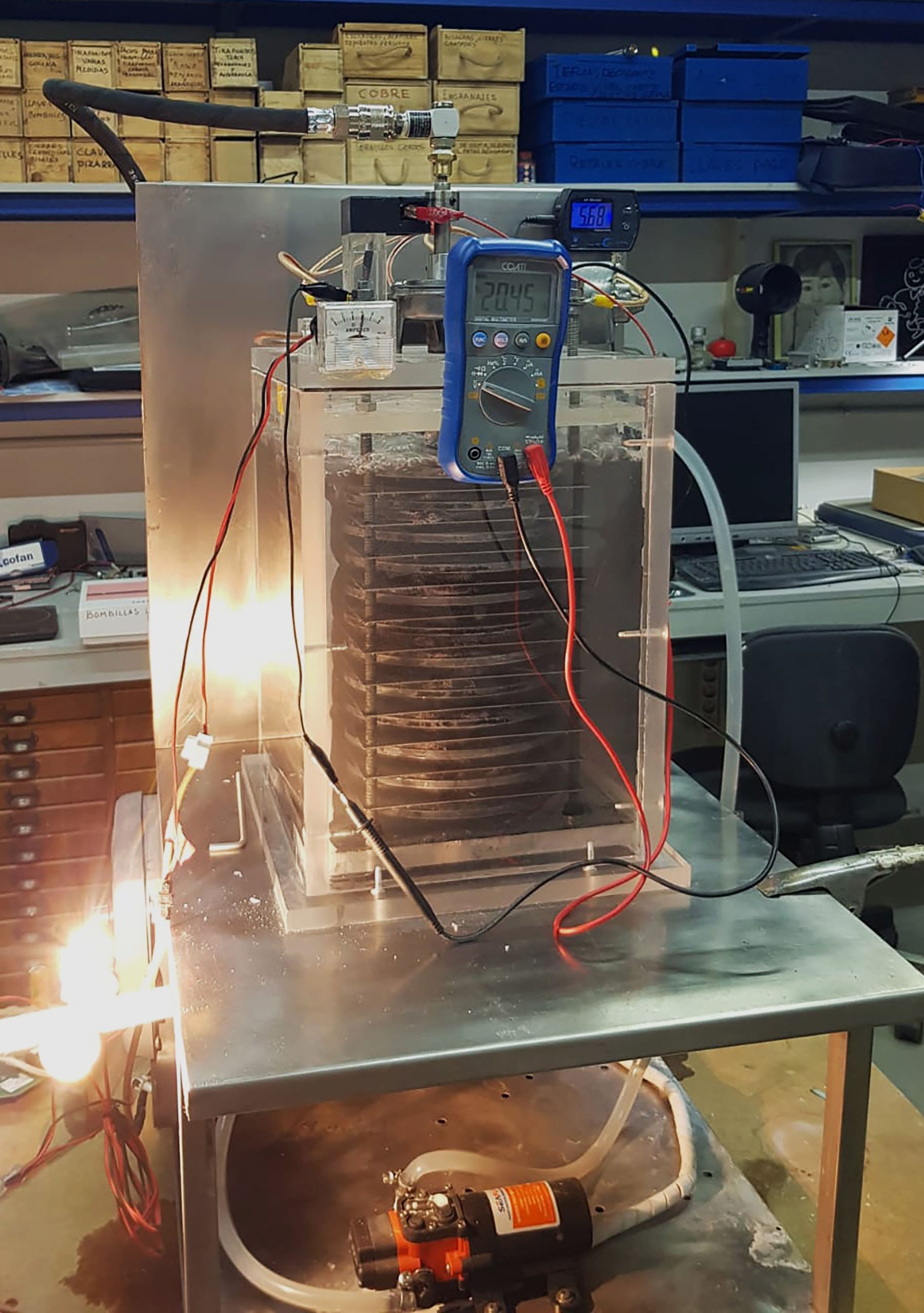 Generador de corriente continua por oxidacin reduccin 2 scaled