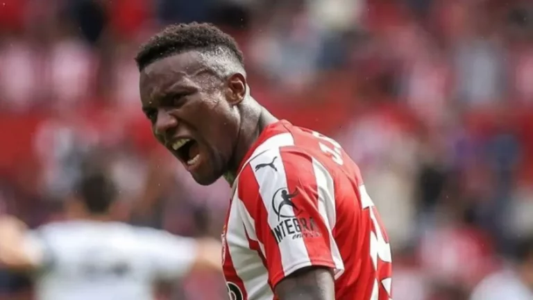 Juan Otero se lleva todas las miradas antes del Deportivo - Sporting