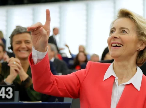 La batalla de Alemania contra la recesión La batalla de Alemania contra la recesión: Un panorama sombrío para sus industrias clave