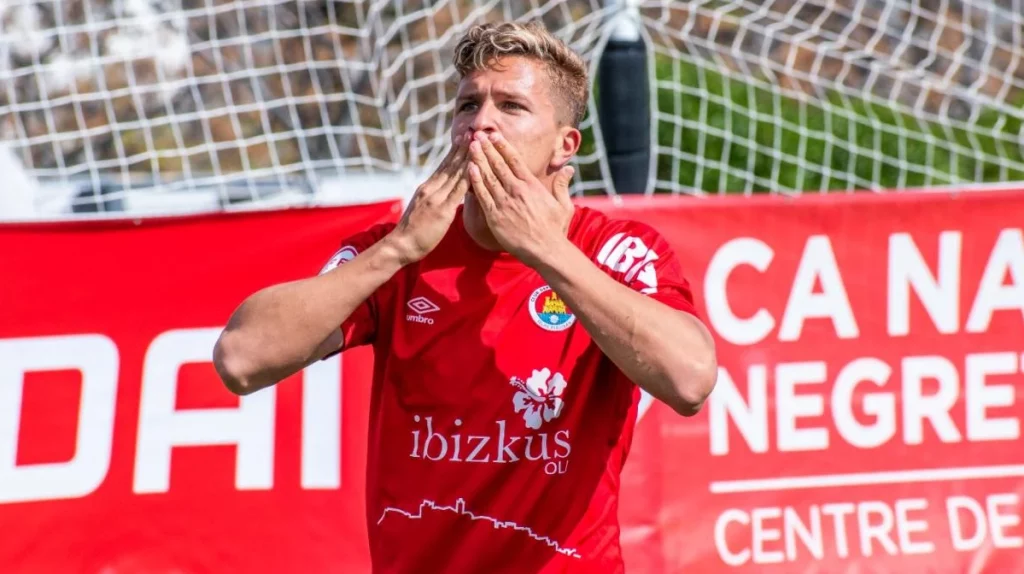 La carrera de Gianluca Simeone e1730760136526