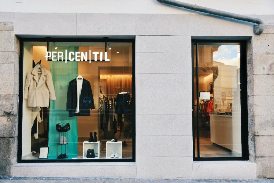 La nueva tienda barata que planta cara a Primark vendiendo ropa de marca rebajada